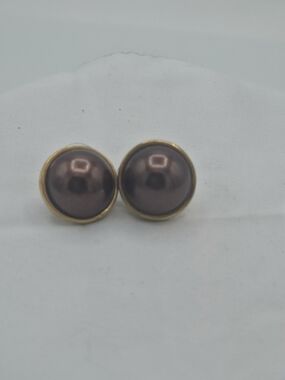 Joan Rivers - Brown Faux Mabe Pearl - Gold Tone - Bezel Studs
